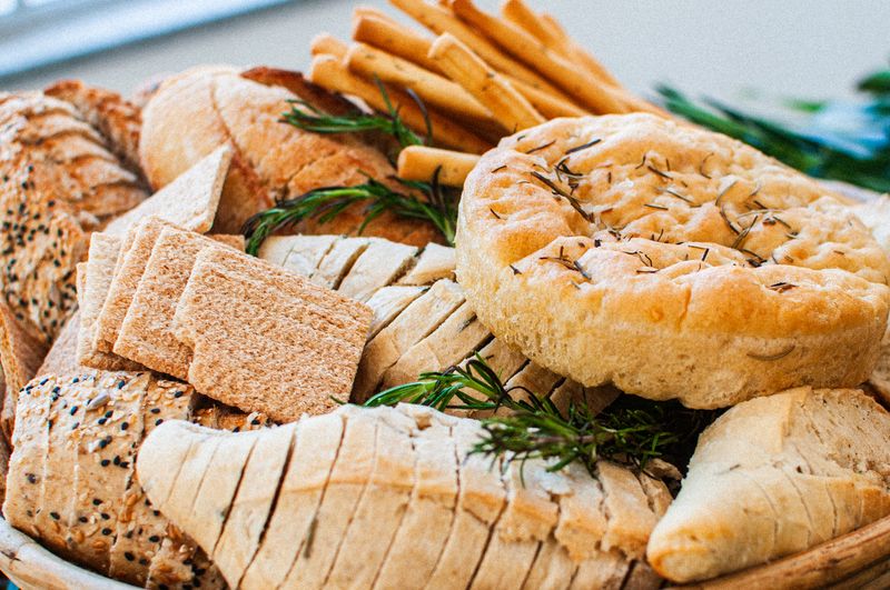 Garlic bread sticks with herb butter